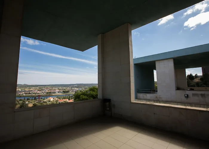 بيت شباب Hi - De Juventude *