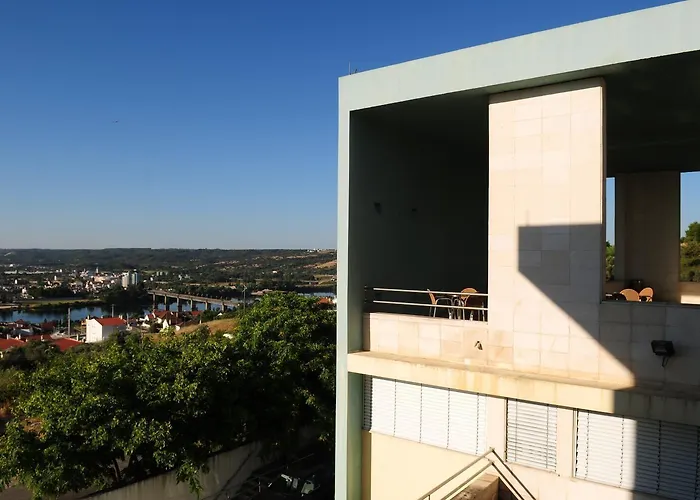 Hi - De Juventude Albergue